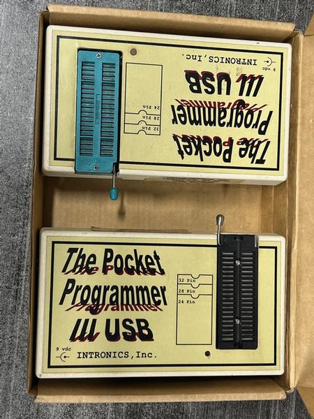 THE POCKET PROGRAMMER - CHIP PROGRAMMER X2