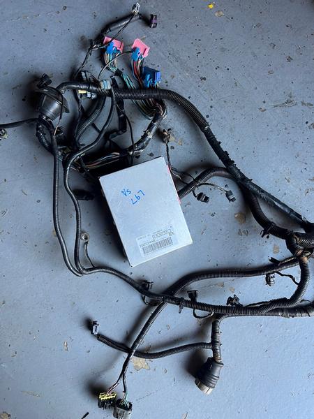 VS Commodore L67 Auto Supercharged Engine Wiring Loom and ECU