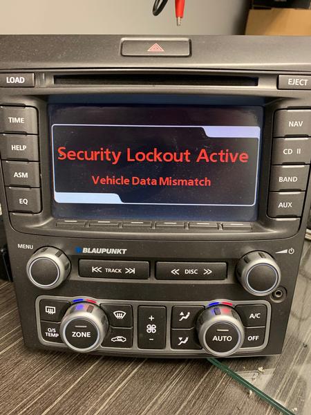 VE Commodore Series 1 Blaupunkt Radio VIN Programming Service - Security Lockout
